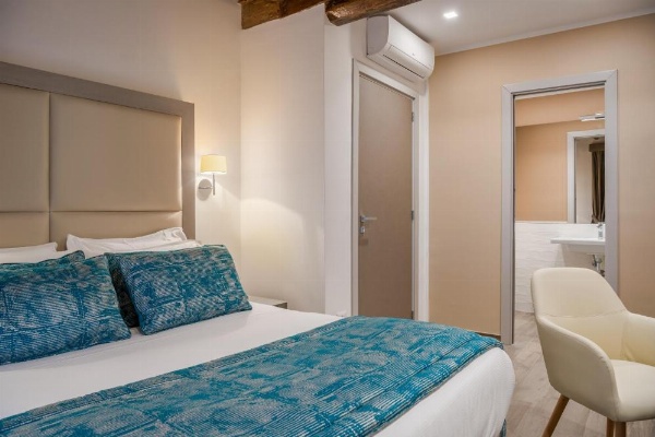 Reginella Suites image 10