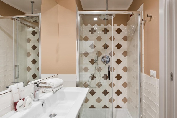 Reginella Suites Main image